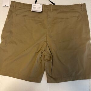 NWT Goodfellow Co Shorts Men Size 42 Khaki Tech Shorts
